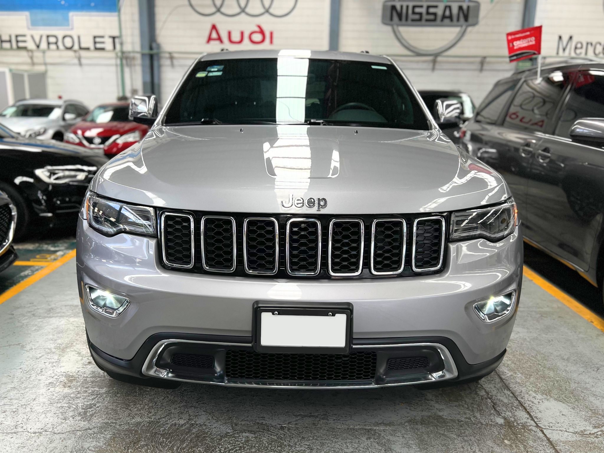 Jeep Grand Cherokee 5.7 Limited Lujo 4x4 2018 At
